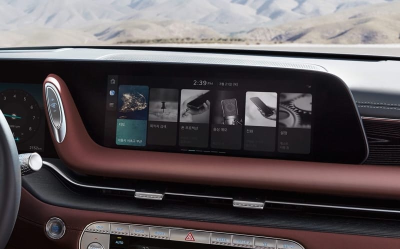 ИНФОРАЗВЛЕКАТЕЛЬНАЯ СИСТЕМА GENESIS